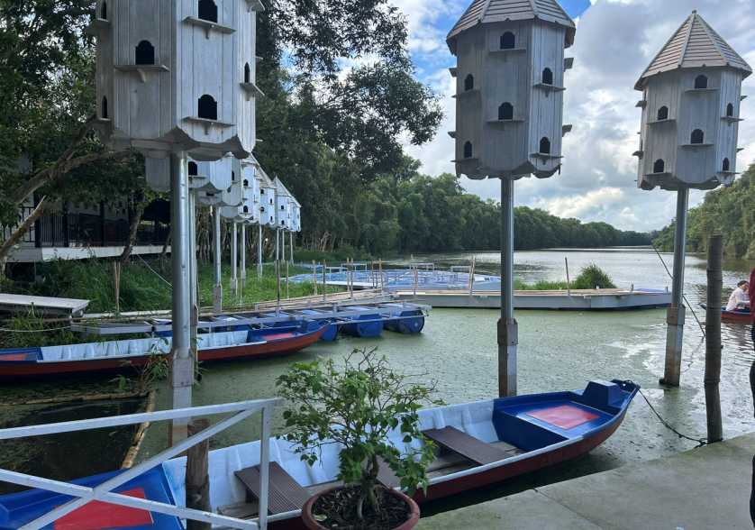 Bền tàu đồng tháp mười